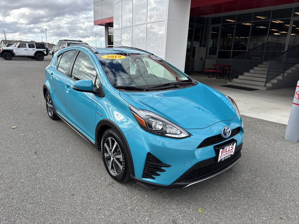 2019 Toyota Prius c LE FWD