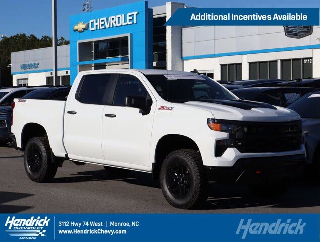 2026 Chevrolet Silverado 1500 Custom Trail Boss Crew Cab 4WD