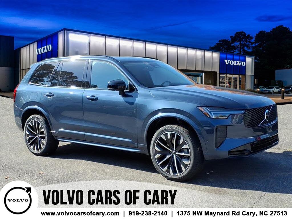 2026 Volvo XC90 B6 Ultra Dark 6-Passenger AWD