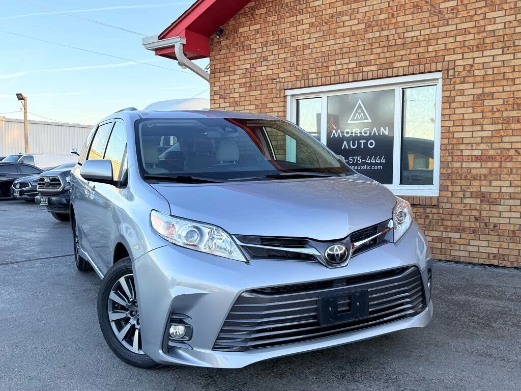 2020 Toyota Sienna XLE Premium 7-Passenger AWD