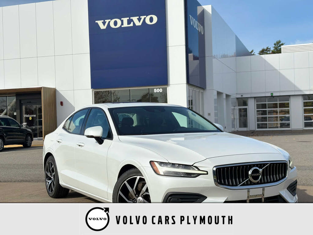 2020 Volvo S60 T6 Momentum AWD