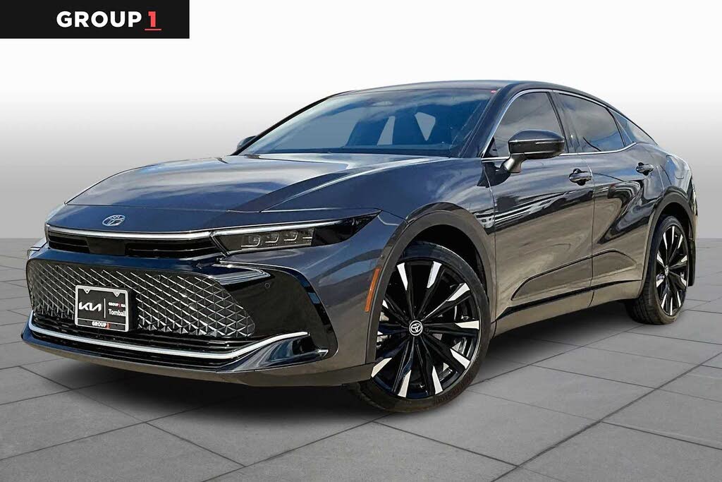 2023 Toyota Crown Platinum AWD