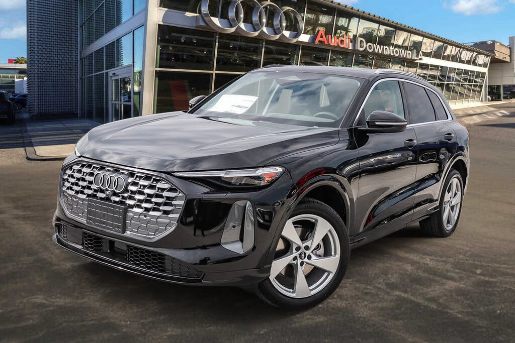 2025 Audi Q5 quattro Premium Plus 40 TFSI