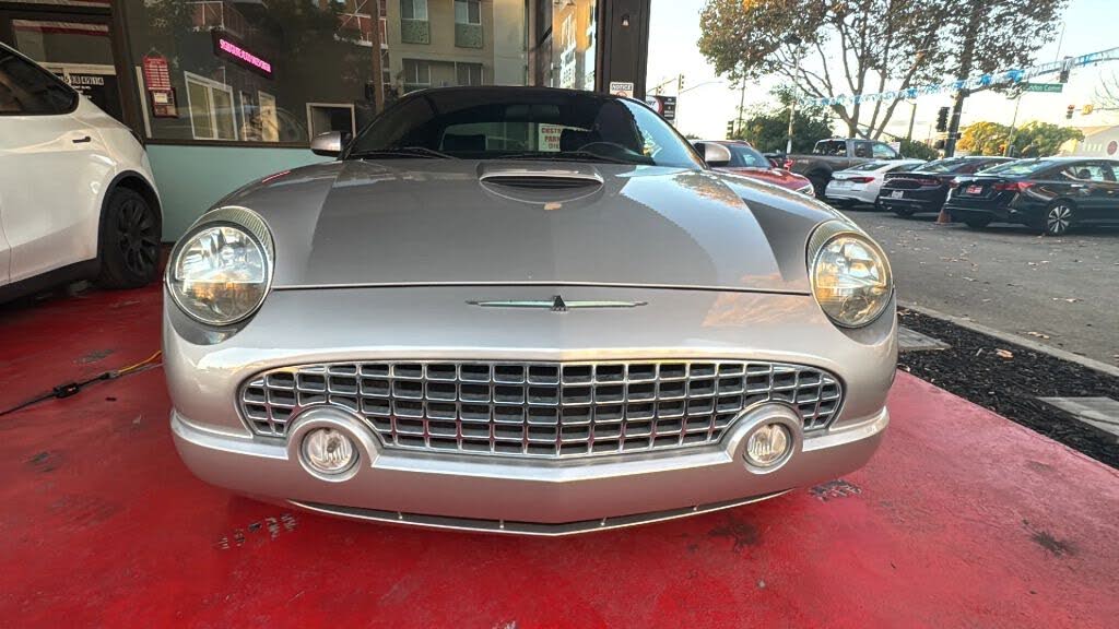 2005 Ford Thunderbird Deluxe RWD