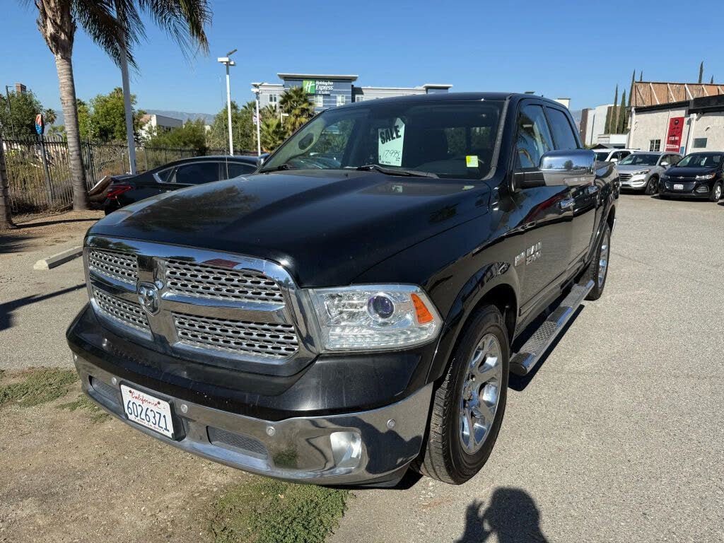 2014 RAM 1500 Laramie Crew Cab RWD