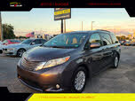 Toyota Sienna XLE 7-Passenger Auto Access Seat