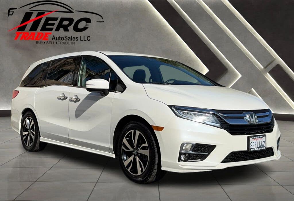 2018 Honda Odyssey Touring Elite FWD