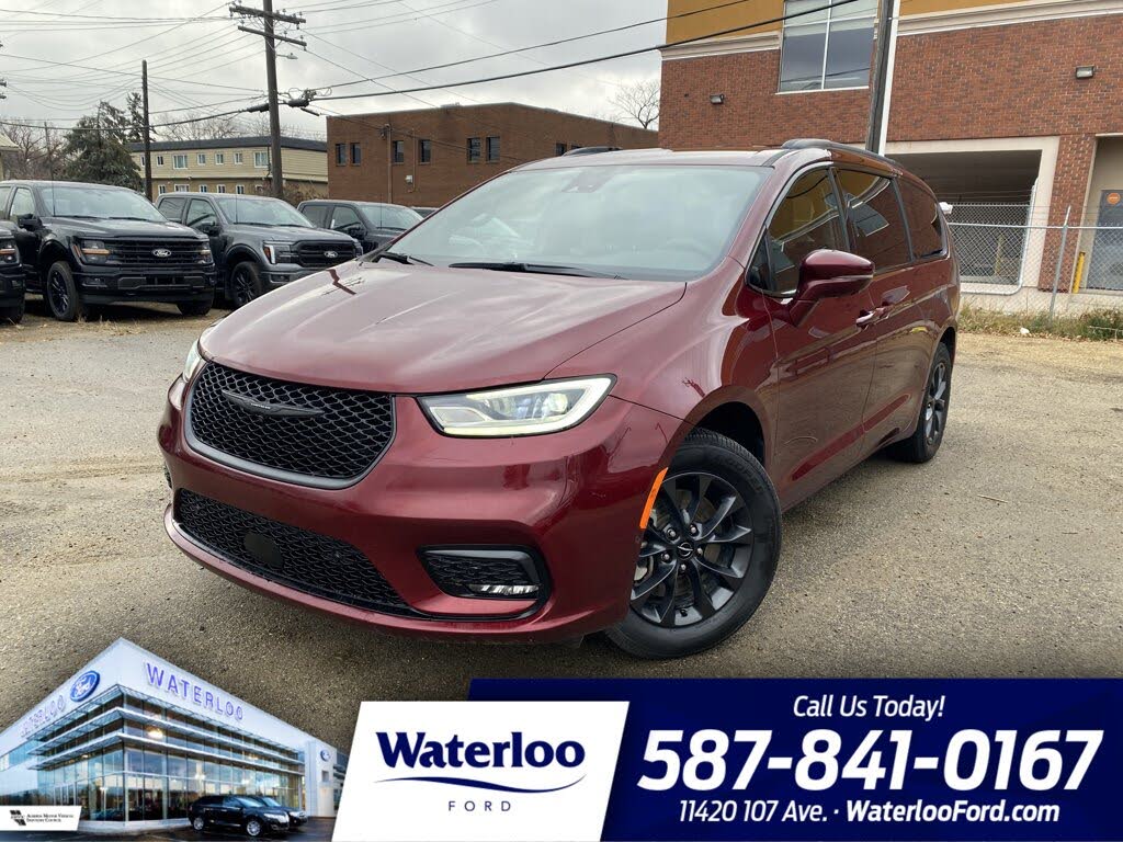 Chrysler Pacifica Touring L AWD 2022