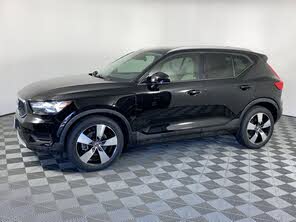 Volvo XC40 T5 Momentum AWD