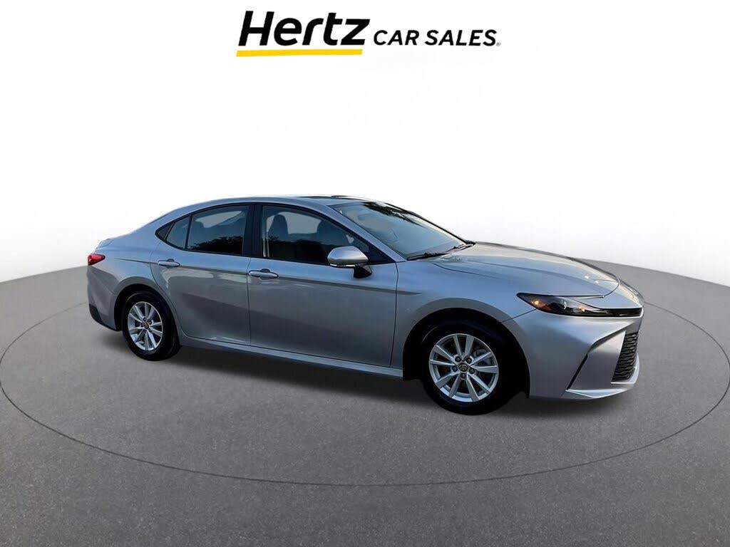 2025 Toyota Camry LE FWD