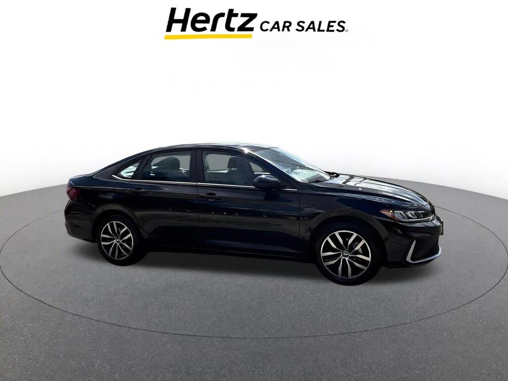 2025 Volkswagen Jetta SE FWD