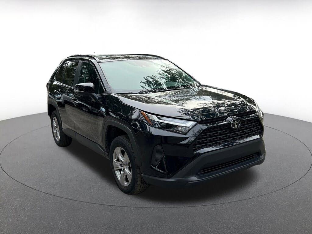 2025 Toyota RAV4 XLE AWD