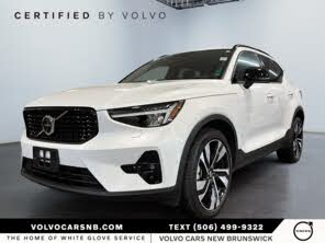 Volvo XC40 B5 Plus Dark Theme AWD