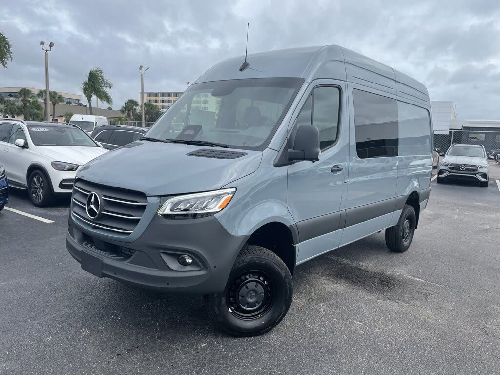 2026 Mercedes-Benz Sprinter Cargo 2500 144 AWD