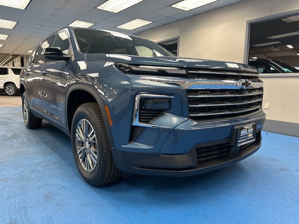 2026 Chevrolet Traverse LT FWD