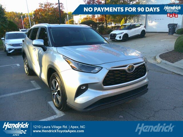 2023 Toyota Highlander XLE FWD