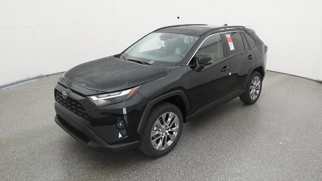 2025 Toyota RAV4 XLE Premium FWD