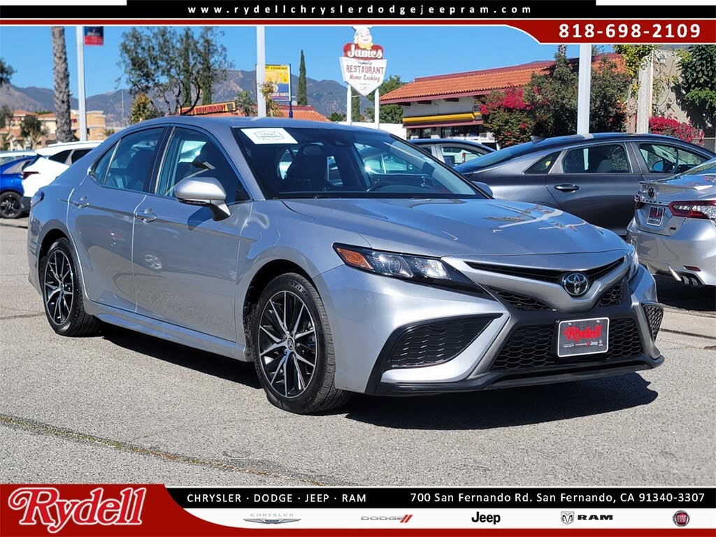 2023 Toyota Camry SE FWD