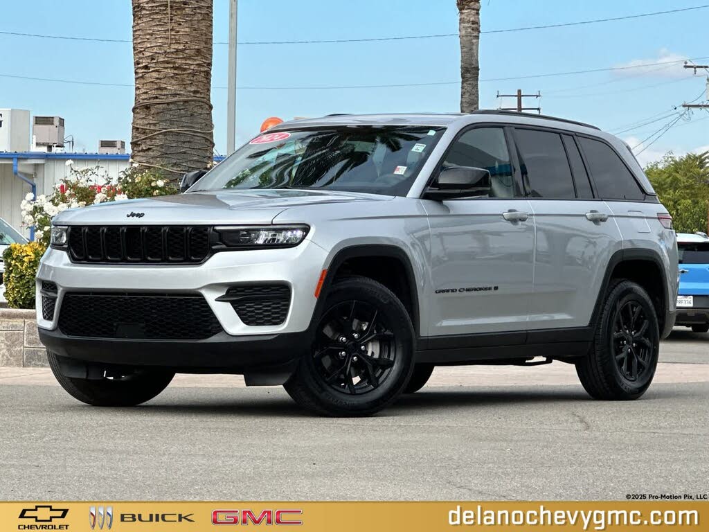 2024 Jeep Grand Cherokee Altitude 4WD