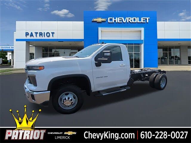 2025 Chevrolet Silverado 3500HD Chassis LT Regular Cab 4WD