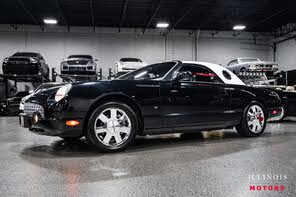 Ford Thunderbird Deluxe RWD