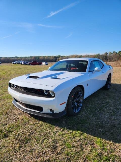 2023 Dodge Challenger R/T Scat Pack RWD
