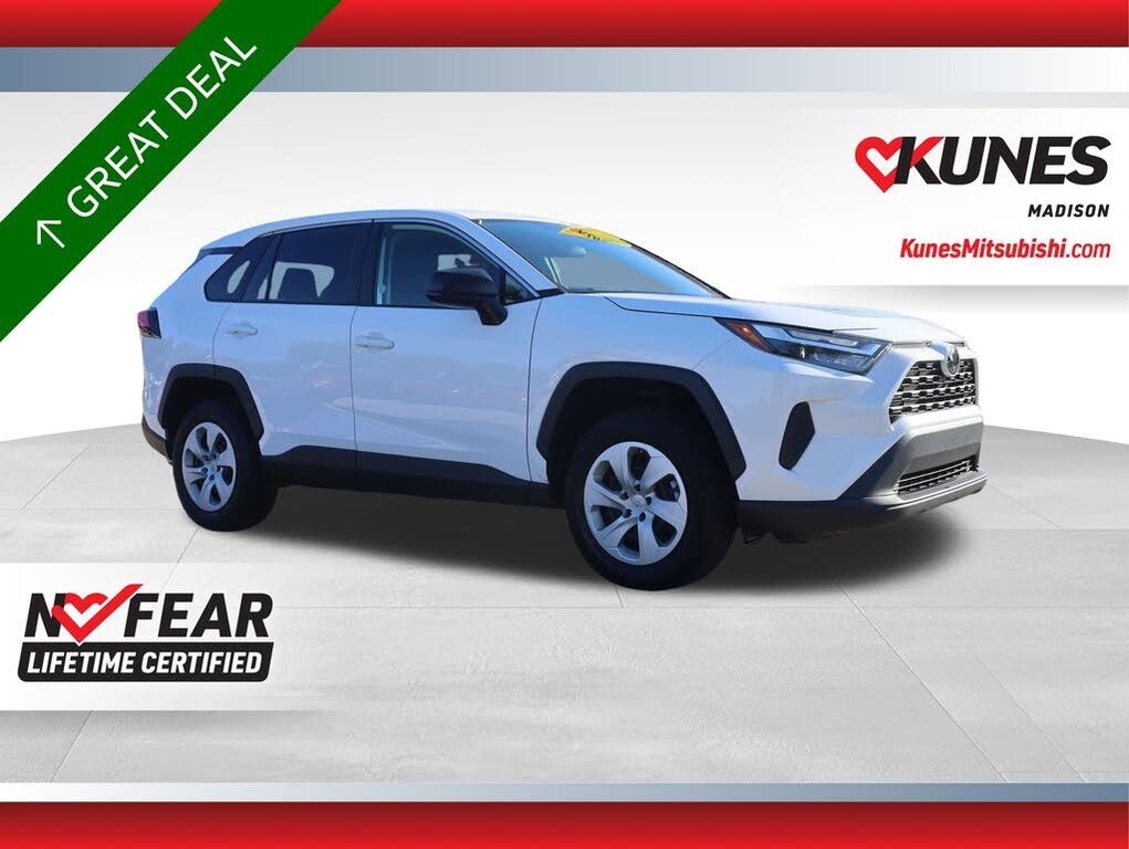 2024 Toyota RAV4 LE FWD