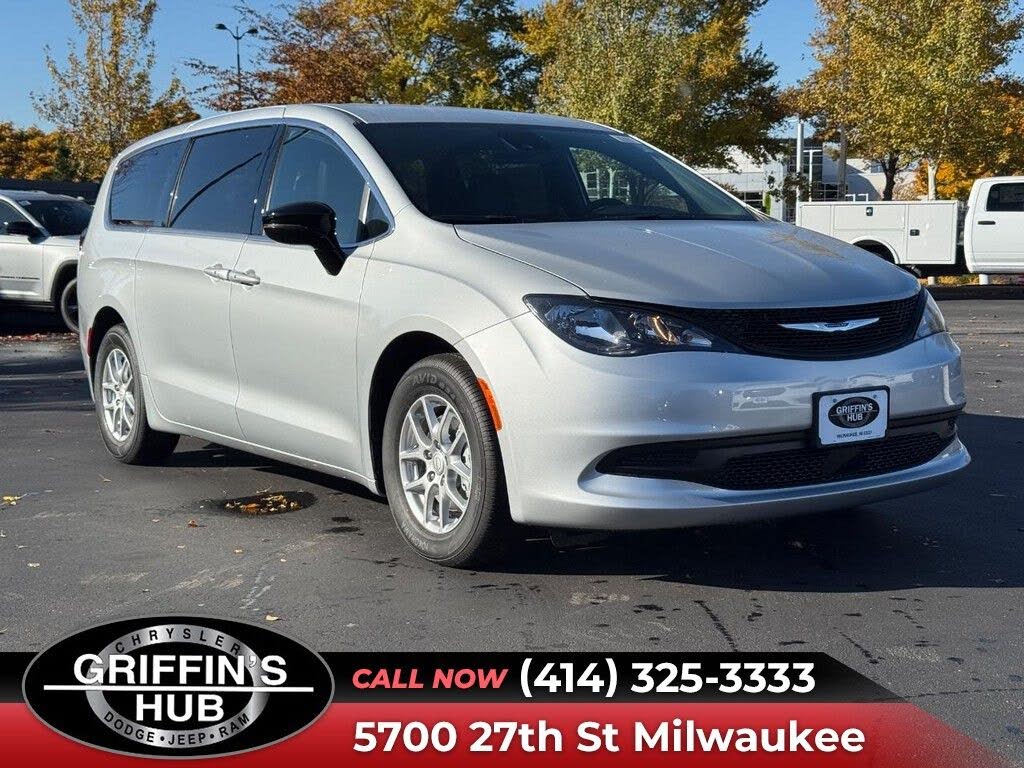2026 Chrysler Voyager LX FWD