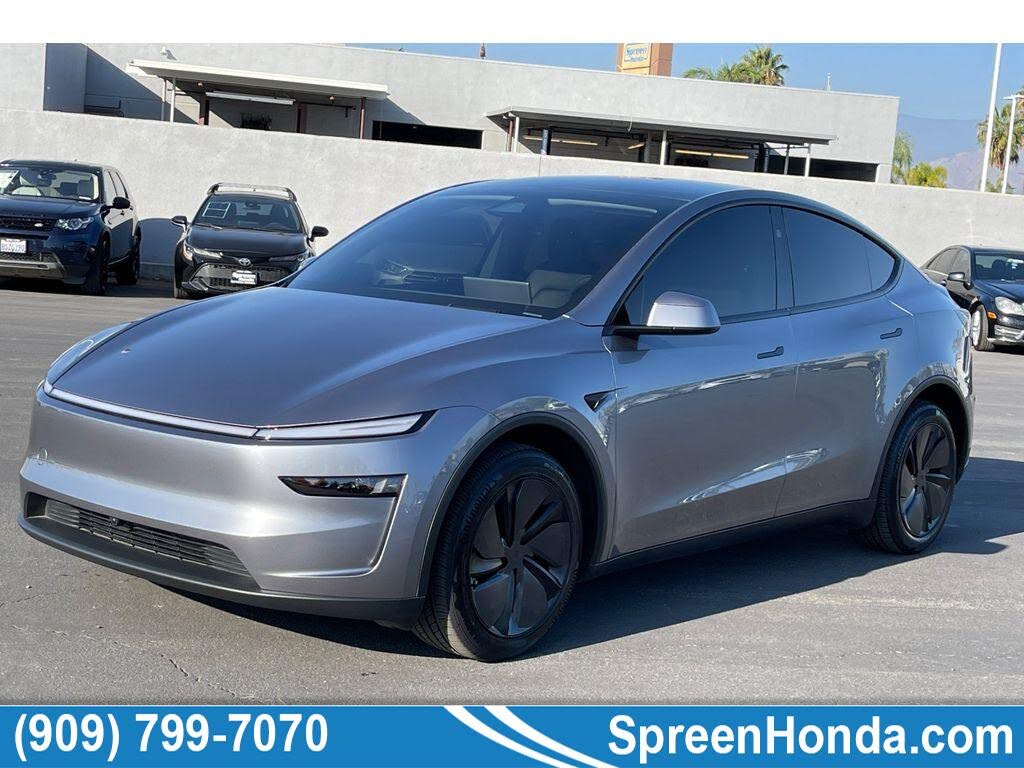 2026 Tesla Model Y Long Range AWD