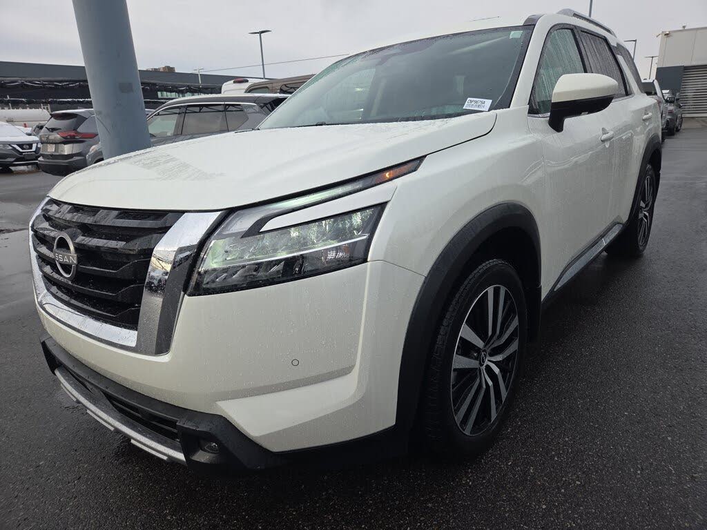 Nissan Pathfinder Platinum 4WD 2024