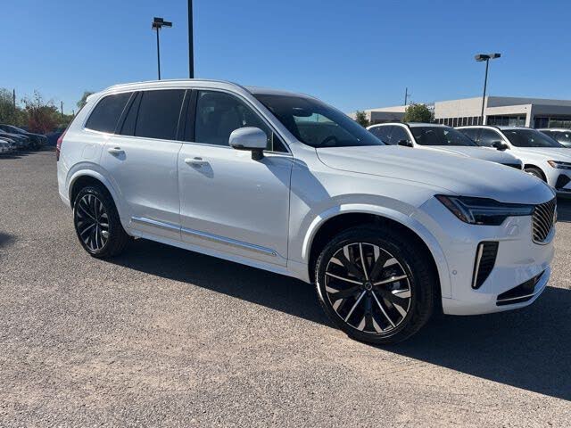 2026 Volvo XC90 B5 Plus 7-Passenger AWD