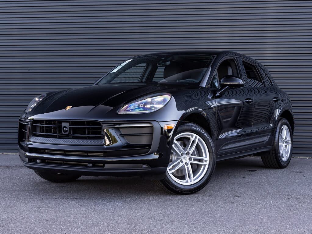 2025 Porsche Macan AWD