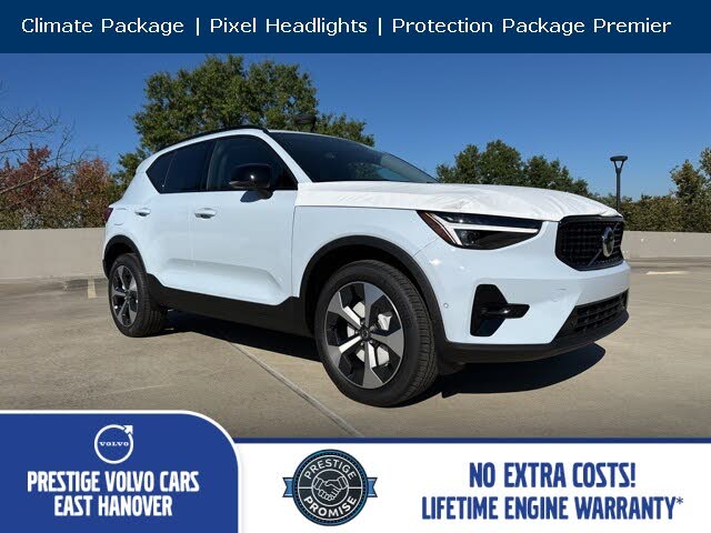 2026 Volvo XC40 B5 Plus AWD