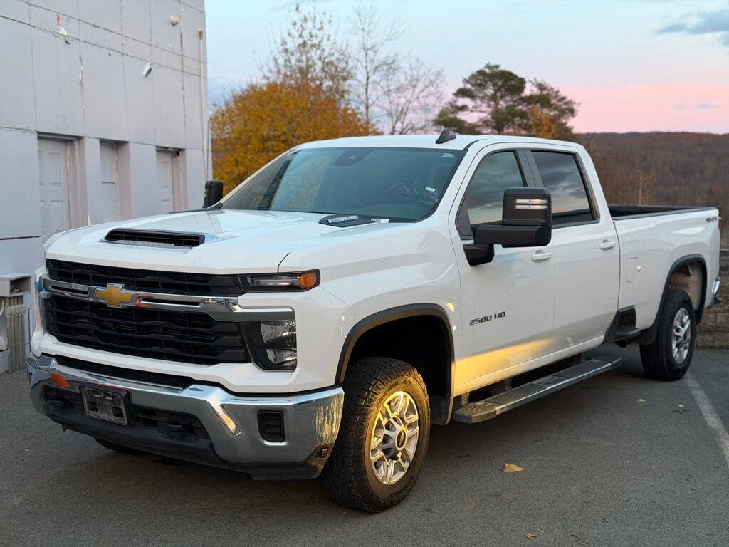 2024 Chevrolet Silverado 2500HD LT Crew Cab 4WD