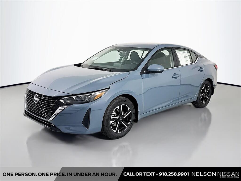 2025 Nissan Sentra SV FWD