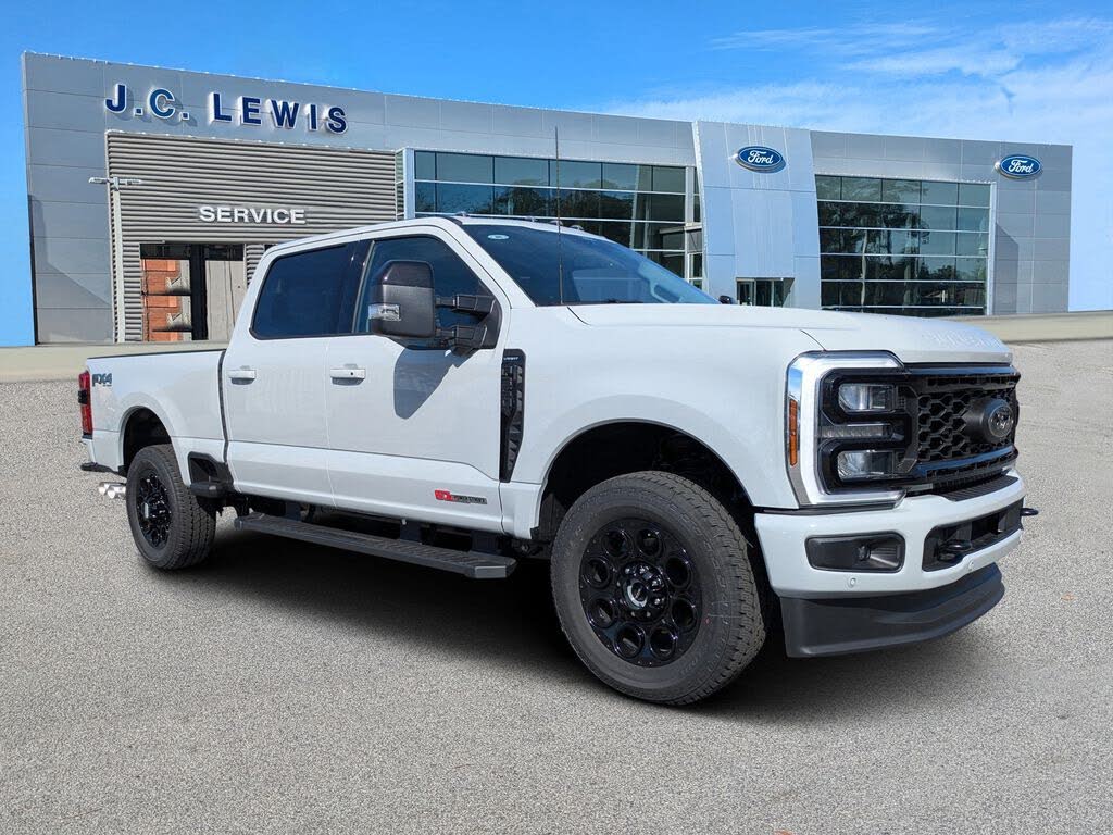 2026 Ford F-350 Super Duty Lariat Crew Cab 4WD