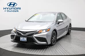Toyota Camry SE FWD
