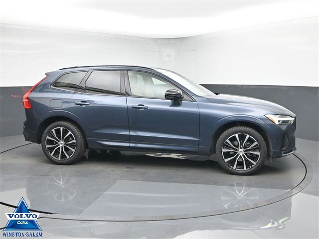 2023 Volvo XC60 B5 Ultimate Dark Theme AWD