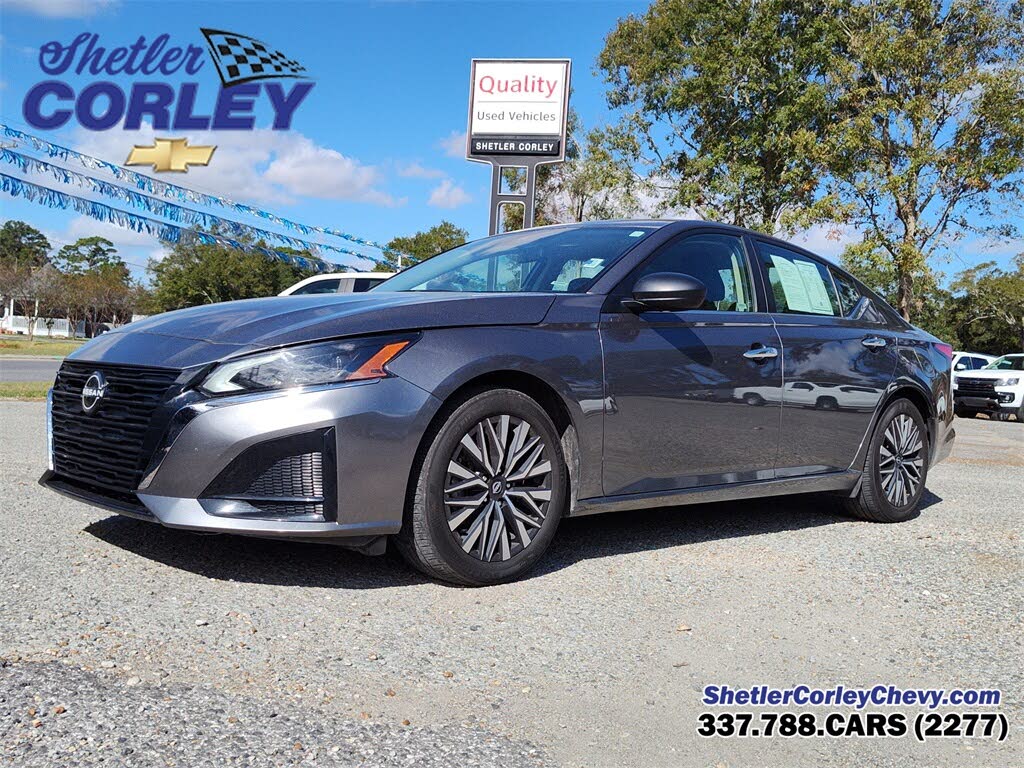 2024 Nissan Altima 2.5 SV FWD