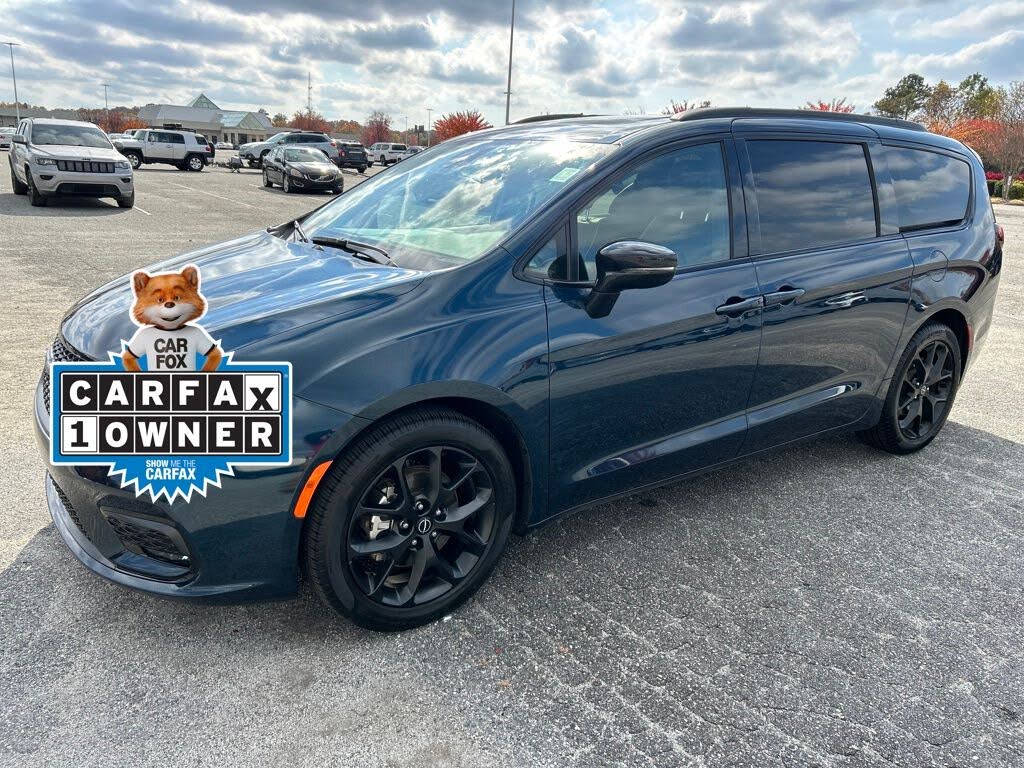 2025 Chrysler Pacifica Limited FWD