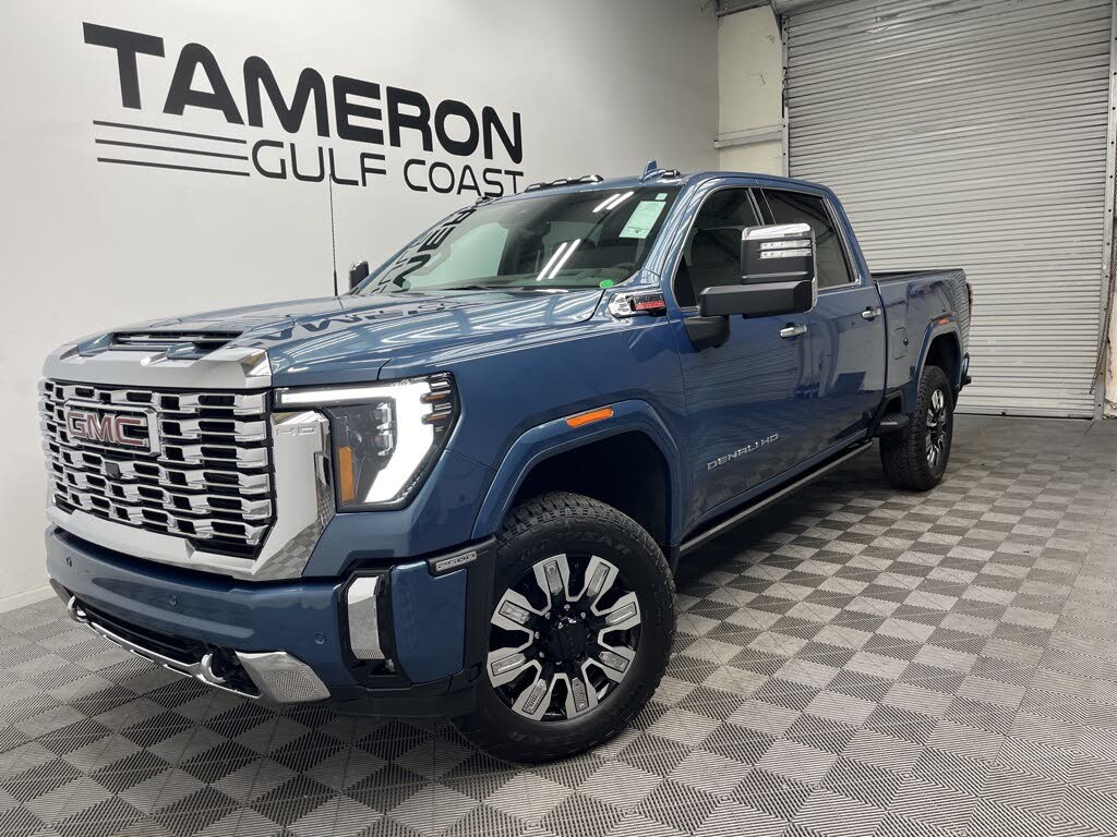 2026 GMC Sierra 2500HD Denali Crew Cab 4WD