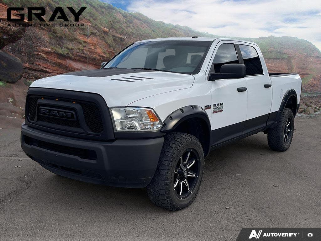 2015 RAM 2500 SLT Crew Cab 4WD