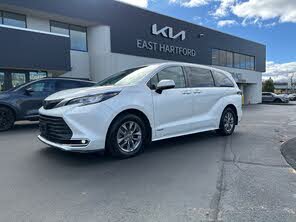 Toyota Sienna XLE 7-Passenger AWD