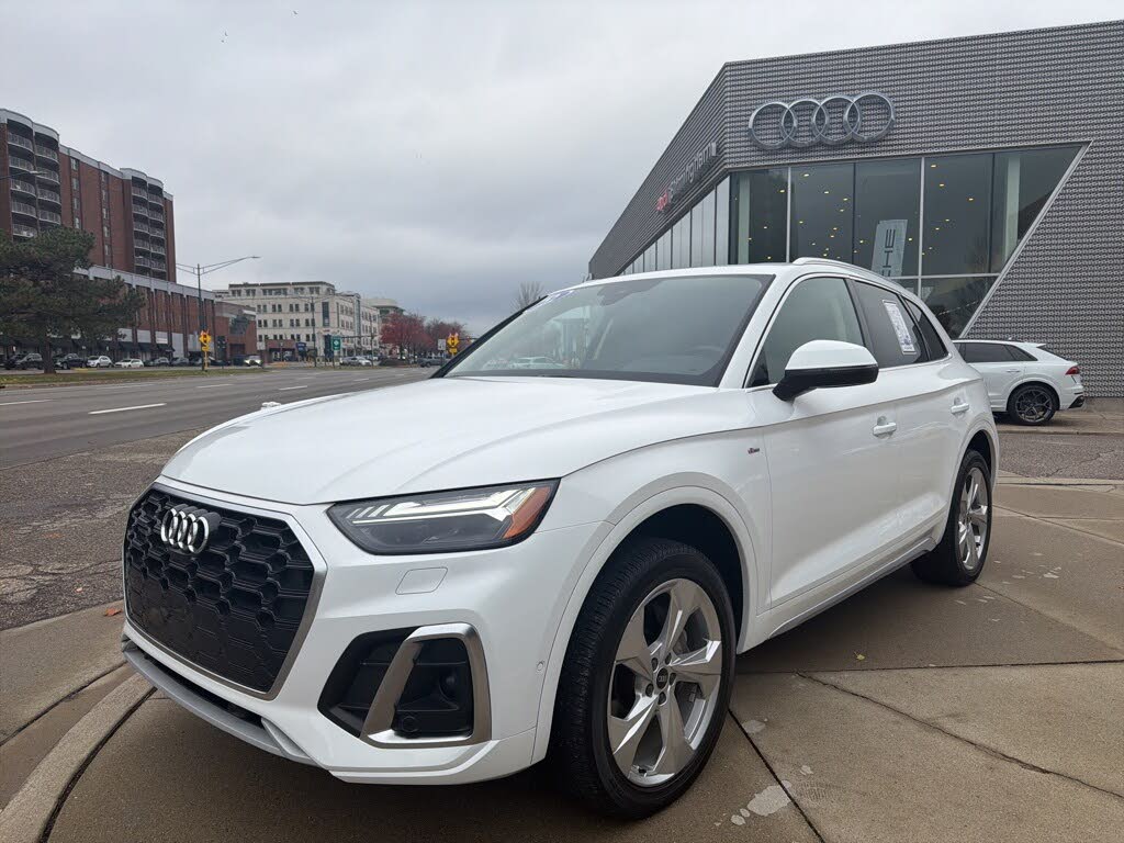 2022 Audi Q5 quattro Prestige S Line 45 TFSI