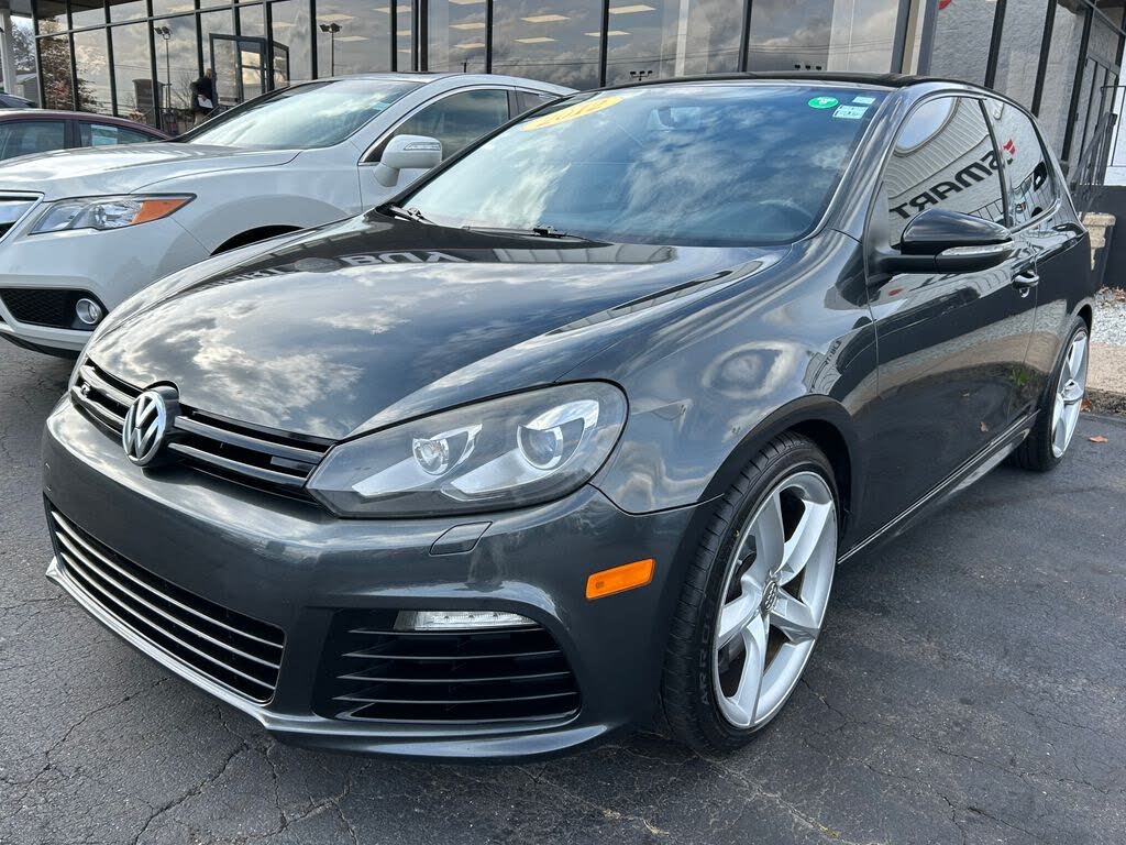 2012 Volkswagen Golf R 2-Door AWD