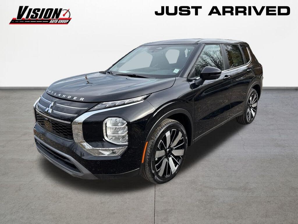 2025 Mitsubishi Outlander SE FWD