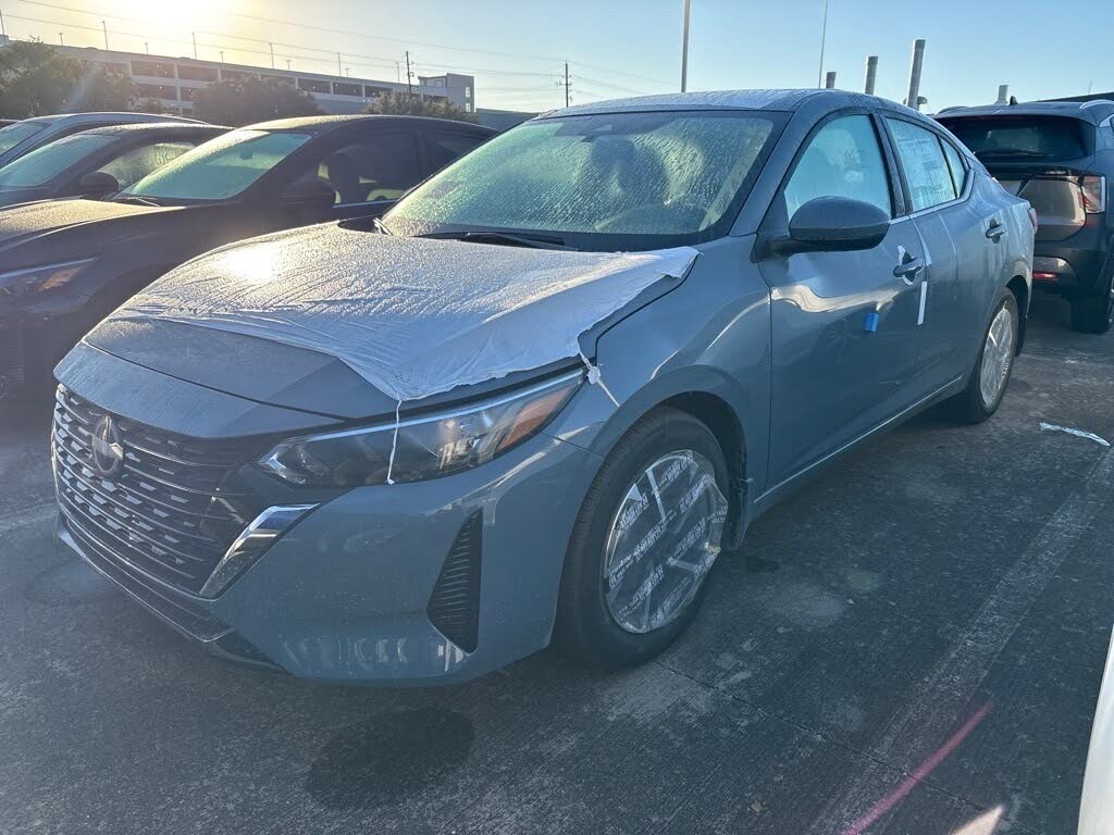 2025 Nissan Sentra SV FWD