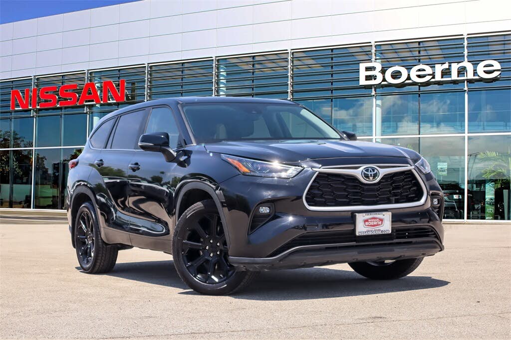 2023 Toyota Highlander LE FWD