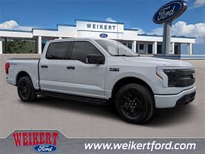 Ford F-150 Lightning XLT SuperCrew AWD