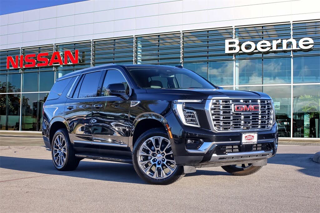 2025 GMC Yukon Denali 4WD